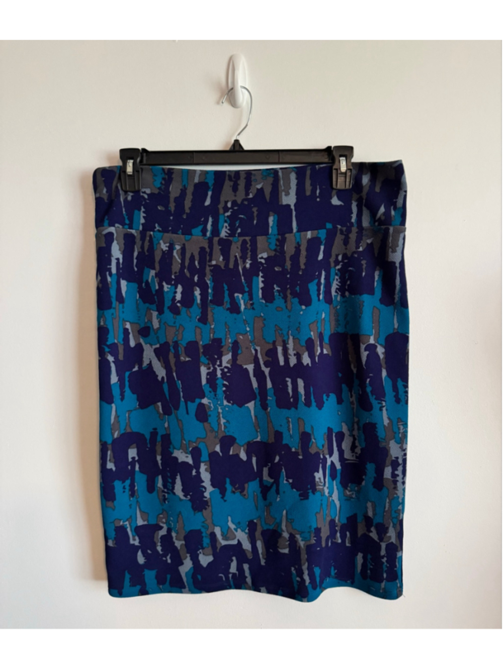 Women's LuLaRoe Midi Skirt 2X Blue Grey Abstract Print